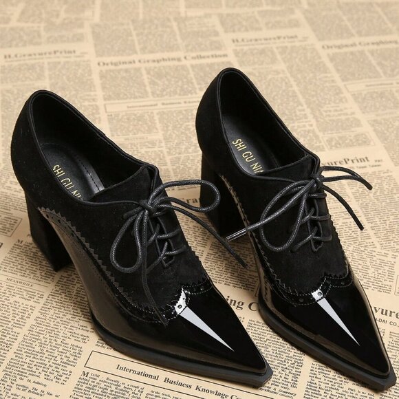 Black Elegant Women's Pointed Toe Low Vamp High Heel Shoes - Picture 3 of 4